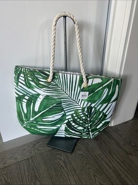 Tropical Palm Leaf Canvas Tote with Rope Handles - Green